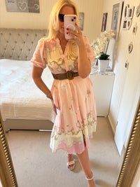 Kleid rosa mit Gürtel