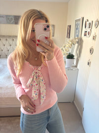 Pullover mit Blumenschleife