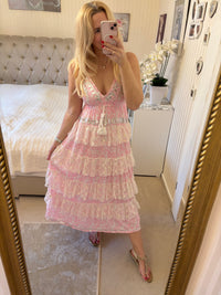 Bohokleid mit Spitzenrüschen und Spiegelpailletten