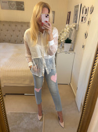 Bluse mit Spitzenborde und Spitzenärmeln