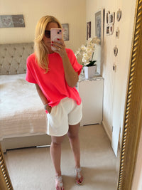 weiße Shorts