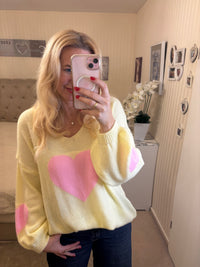 langer Pullover mit Herz zwei Farben