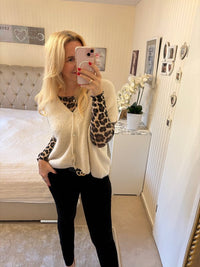 Strickjacke mit kurzem überschnittenen Ärmel verschiedene Farben